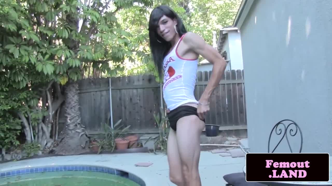 Athletic TS crossdresser toying with her dick