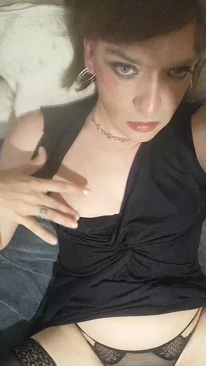 Playing with my sissy tits